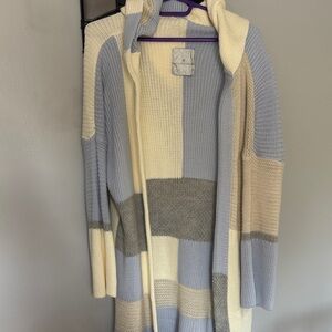 Elegant Color Block Hooded Cardigan by Paula Yascoolski